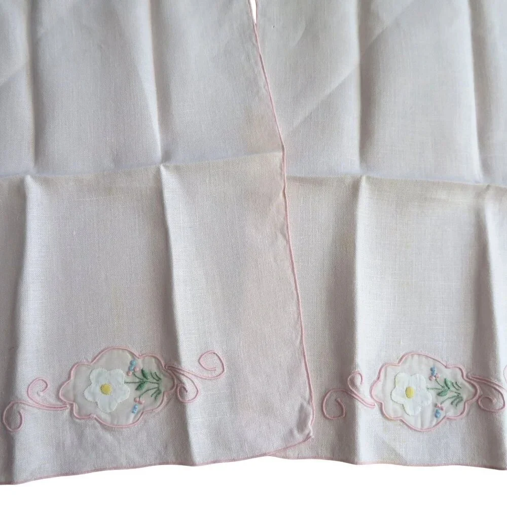 Vintage Pink Battenburg Embroidery Lace Linen Hand Guest Towels 11